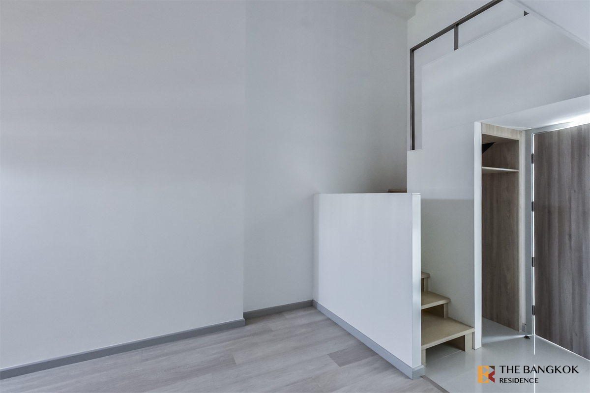 picture Move-in Ready, Just Bring Your Bags KnightsBridge Prime Sathorn - 3/10