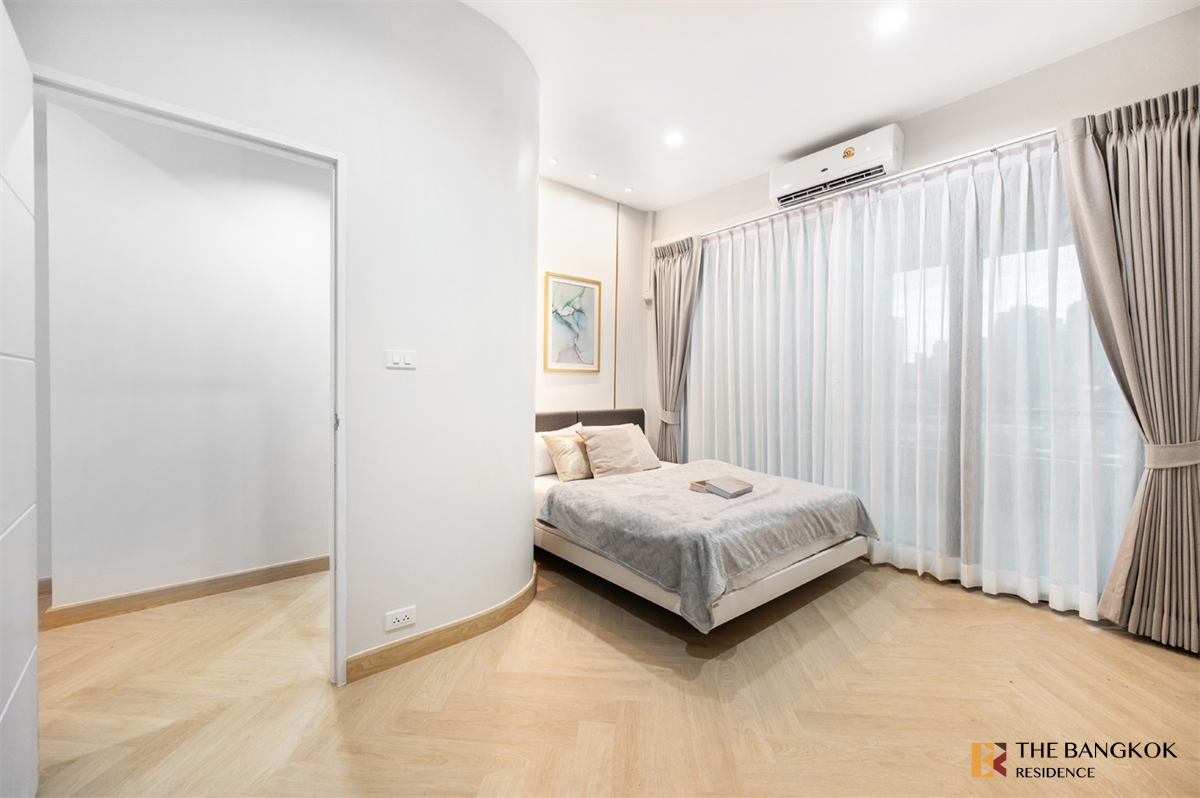 picture Baan Chaopraya near null Khlong San Station Comfortable and Ready to Move-in - 4/9