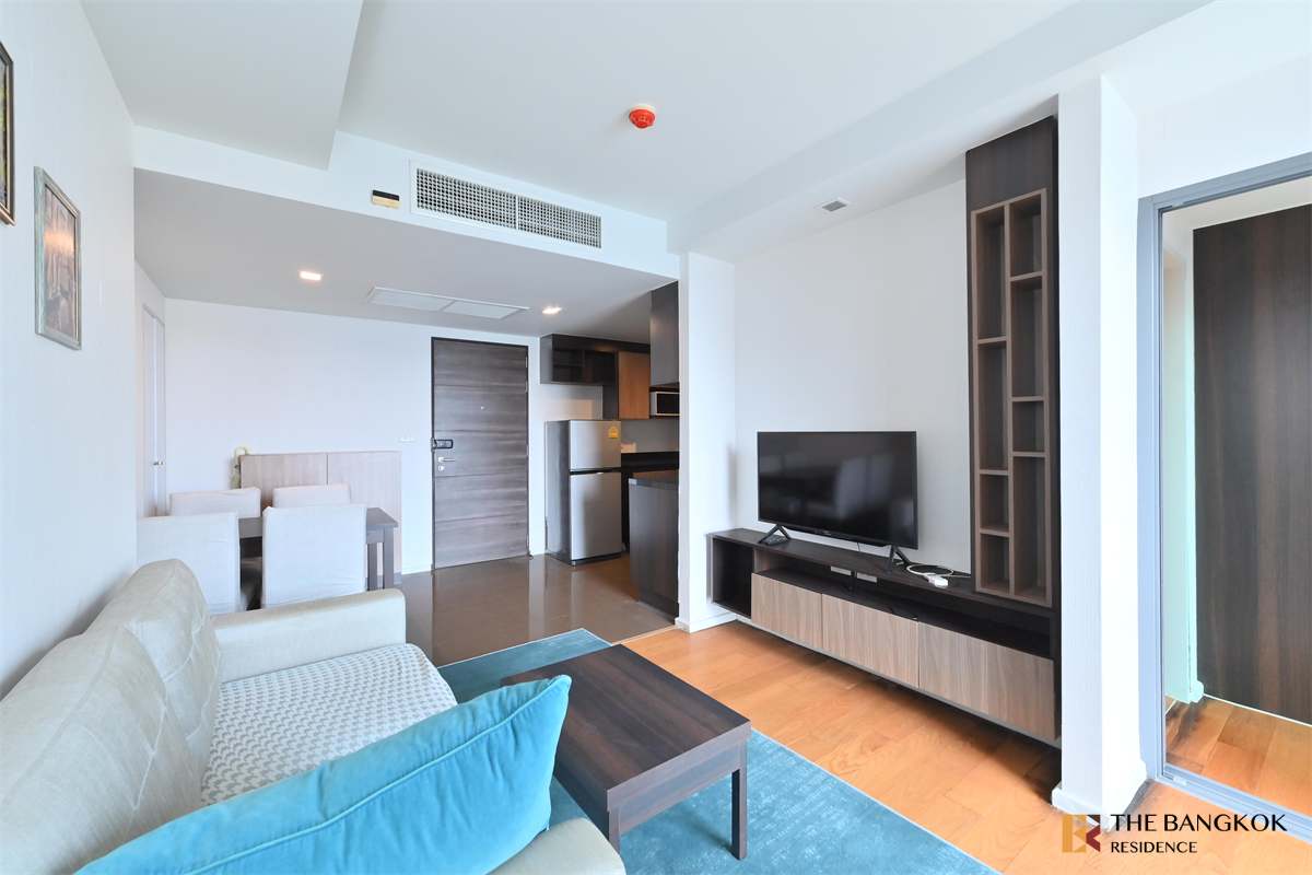 picture Focus Ploenchit near BTS Nana Convenient Travel, Great Value per Square Meter - 1/10