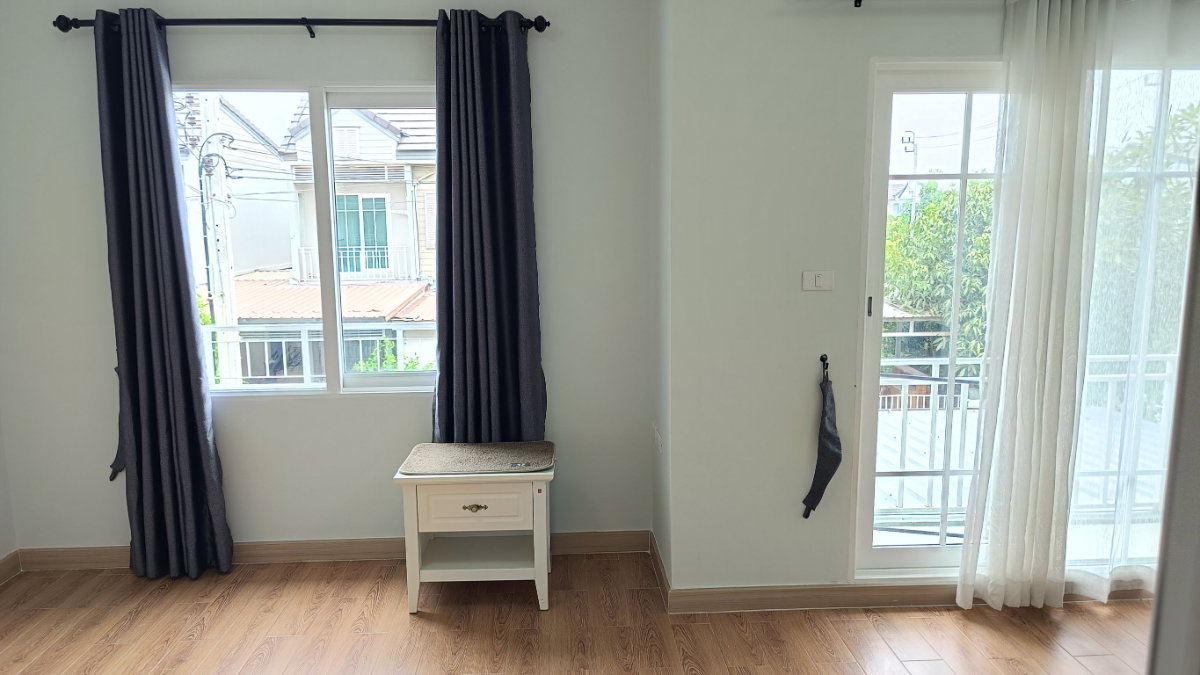 รูป ขายด่วน ทาวน์โฮม หลังริม  มบ. เดอะ วิลเลจ ชัยพฤกษ์-วงแหวน เฟส 2 / 50 ว 3 นอน 2 น้ำ แอร์ 5 ตัว 3.5 ลบ. - รูปที่ 12/15