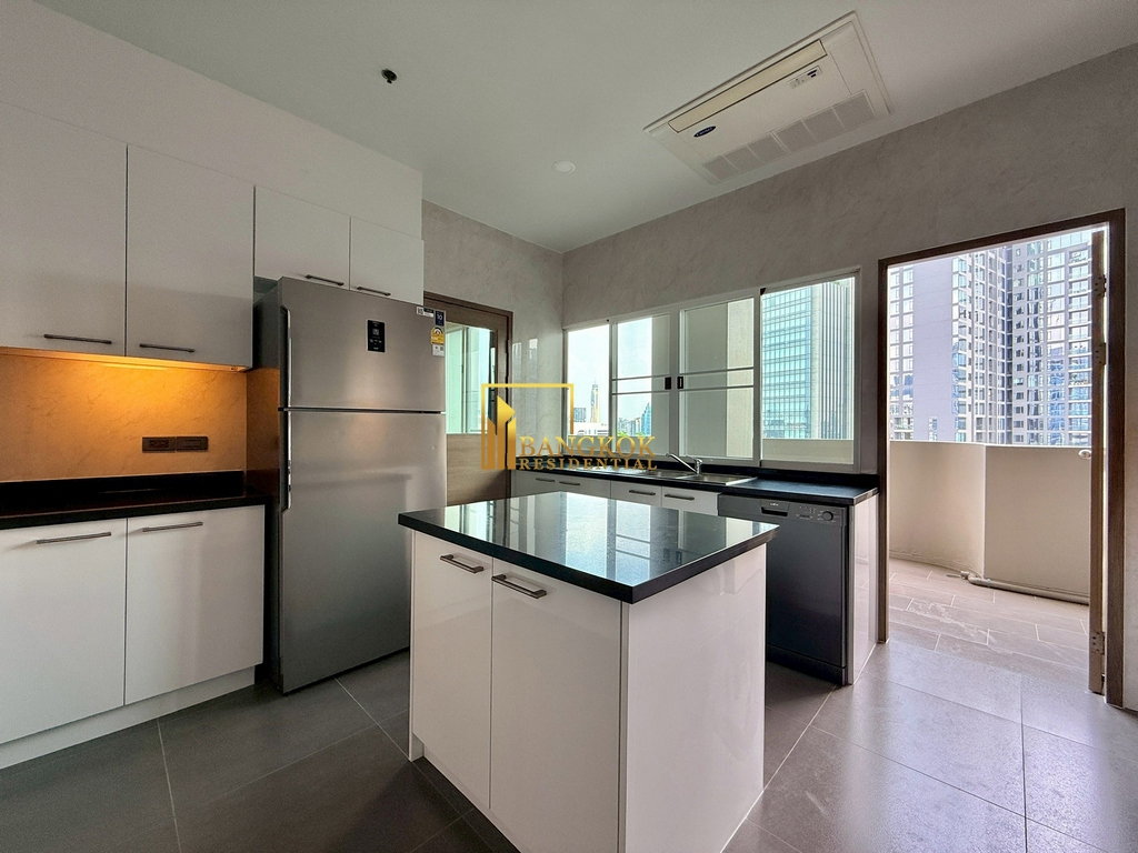 รูป Expansive 4 Bedroom Penthouse Apartment in Vibrant Area - BR20058AP - รูปที่ 17/65