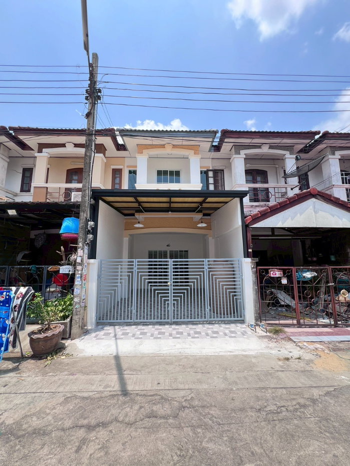 รูป ทาวน์เฮ้าส์ 2 ชั้น คู้บอน27 แยก 35 หมู่บ้านรามอินทรา71 รีโนเวทใหม่ ทำเลดี เฟอร์นิเจอร์พร้อมเข้าอยู่ ใกล้รถไฟฟ้า - รูปที่ 3/15