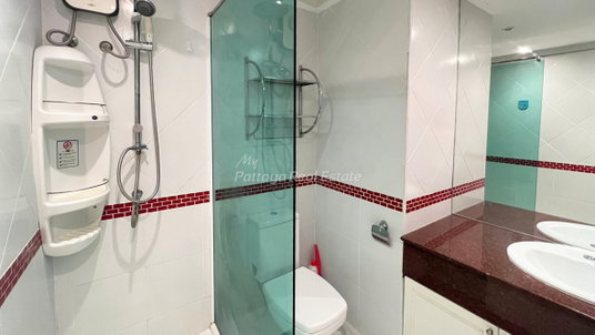 🛏️ Studio - 🛁 1 Bath - 🏙️ Sea View - 🌏 FOREIGN name - 🏢 Jomtien Beach Condominium Pattaya - Ref: JBC19
