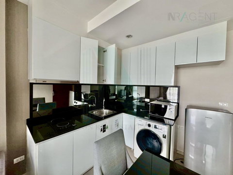 🔺 ขายคอนโด อัพ เอกมัย อาคาร 1 ชั้น 7 1 ห้องนอน ขนาด 43 ตรม ใกล้ ห้างสรรพสินค้า เมเจอร์ ซีนีเพล็กซ์