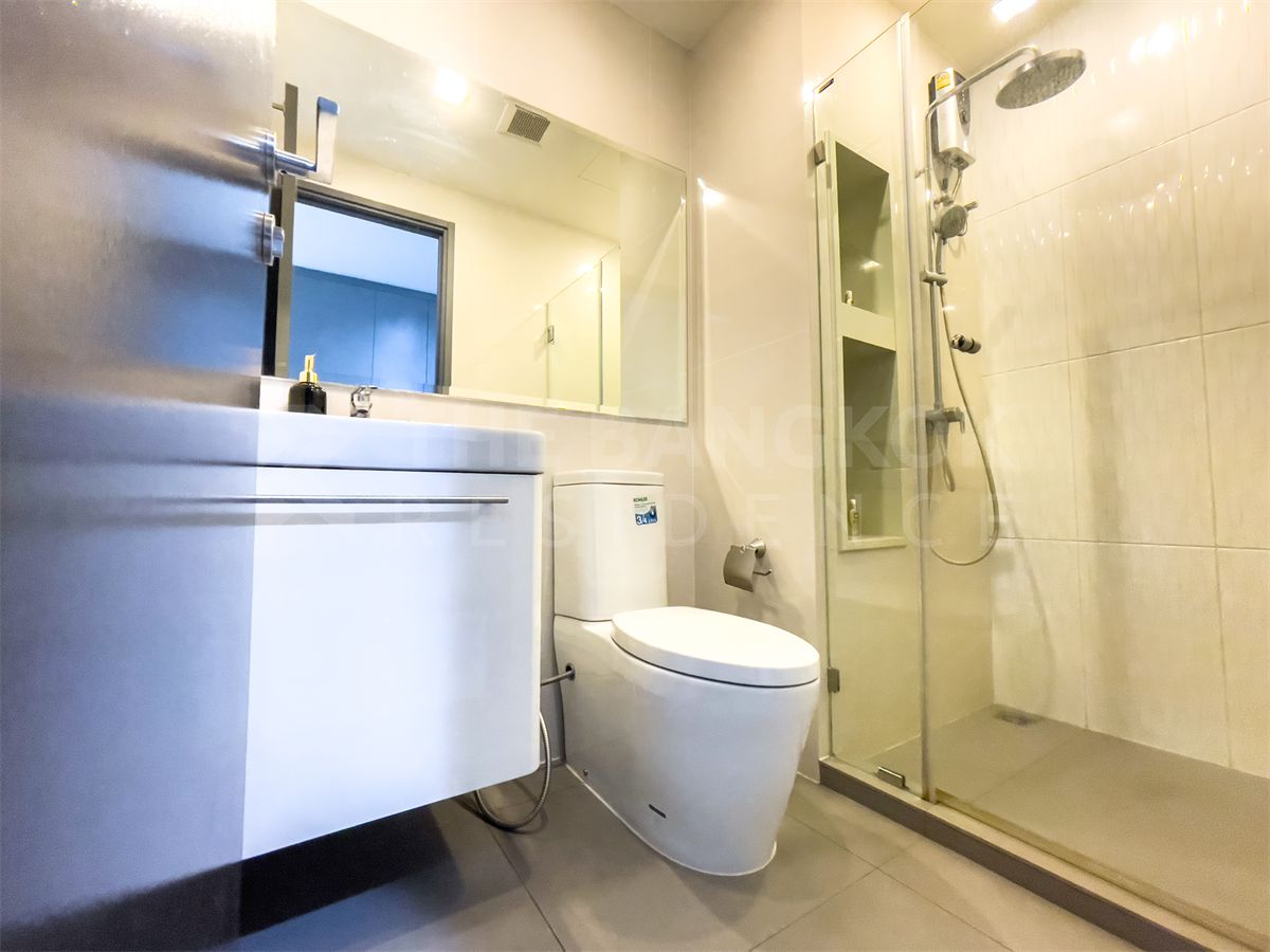 picture RHYTHM Rangnam near BTS Victory Monument Exclusive Unit from Top Brands - 2/10