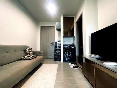 Condos for rent The Mall Bang Khae : The Parkland Phetkasem 56, located near MRT Phasi Charoen and Seacon Bangkae (available June 30, 2026).