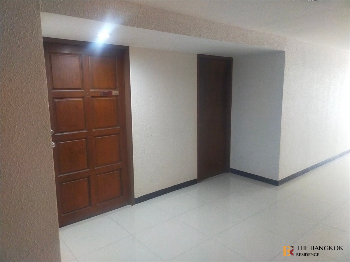 picture Private Unit, Fully Equipped Common Area Baan Suanpetch near BTS Phrom Phong - 7/10