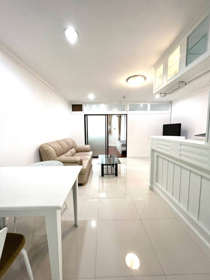 รูป [VR0304]🔥 20,000/เดือน | Supalai Place สุขุมวิท 39 ห้องใหญ่จุใจ 50 ตร.ม. ชั้น 10 แต่งครบพร้อมอยู่ ใกล้ Fuji Supermarket เพียง 1 นาที! 🔥 - รูปที่ 2/11