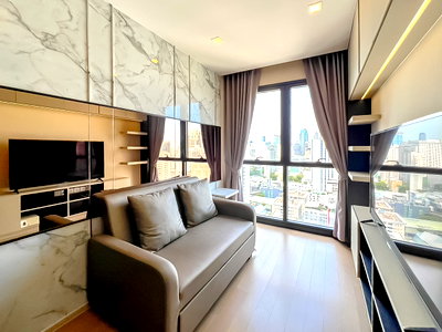 ขายคอนโด : ✨ ขายคอนโด Ashton Asoke 💰 ราคา 6.9 ล้านบาท 🚆 ใกล้ BTS อโศก | MRT สุขุมวิท 