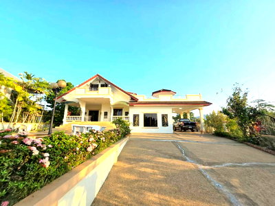 Houses for sale Toongklom-Taman Road : Pool villa for sale with mountain views and fresh air, Khao Chi Chan - Pattaya.