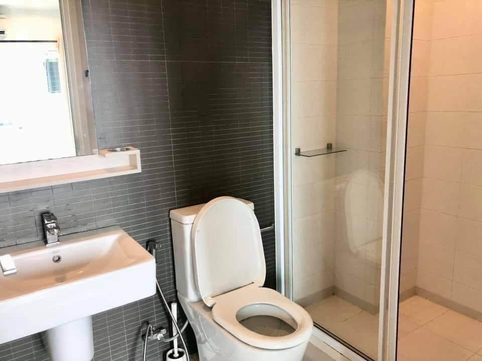 picture [🔝𝐔𝐫𝐠𝐞𝐧𝐭] 𝐓𝐡𝐞 𝐊𝐞𝐲 𝐒𝐚𝐭𝐡𝐨𝐫𝐧 - 𝐑𝐚𝐭𝐜𝐡𝐚𝐩𝐫𝐮𝐞𝐤✨Beautiful condo, good location near train station, ready to move in 🏢 - 9/10