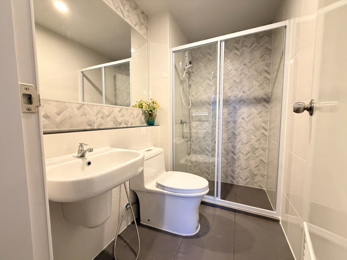 รูป ให้เช่า คอนโดใกล้ BTS |✨Regent Home Wutthakat | 1 ห้องนอน เฟอร์นิเจอร์ครบพร้อมเข้าอยู่ , ใกล้ The Mall ท่าพระ - รูปที่ 10/10
