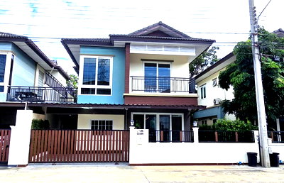 Twin houses for sale Nonthaburi : 🏡 Wang Jaru Bang Bua Thong |  Newly Renovated Twin House | 41.3 Sq.💰 Special Price: 3.69 Million THB (Bank Appraisal: 4M)