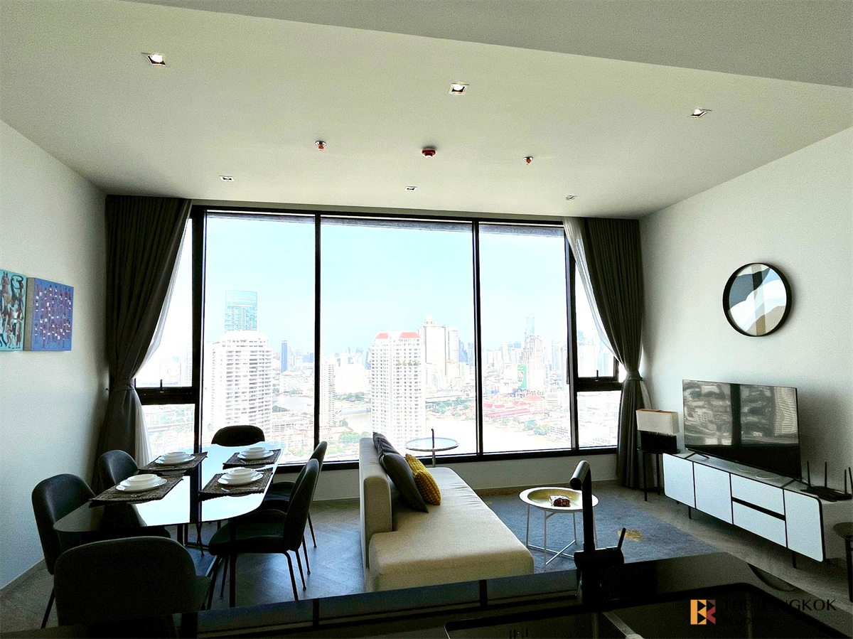 picture Chapter Charoennakhorn-Riverside Surrounded by Facilities - 2/10