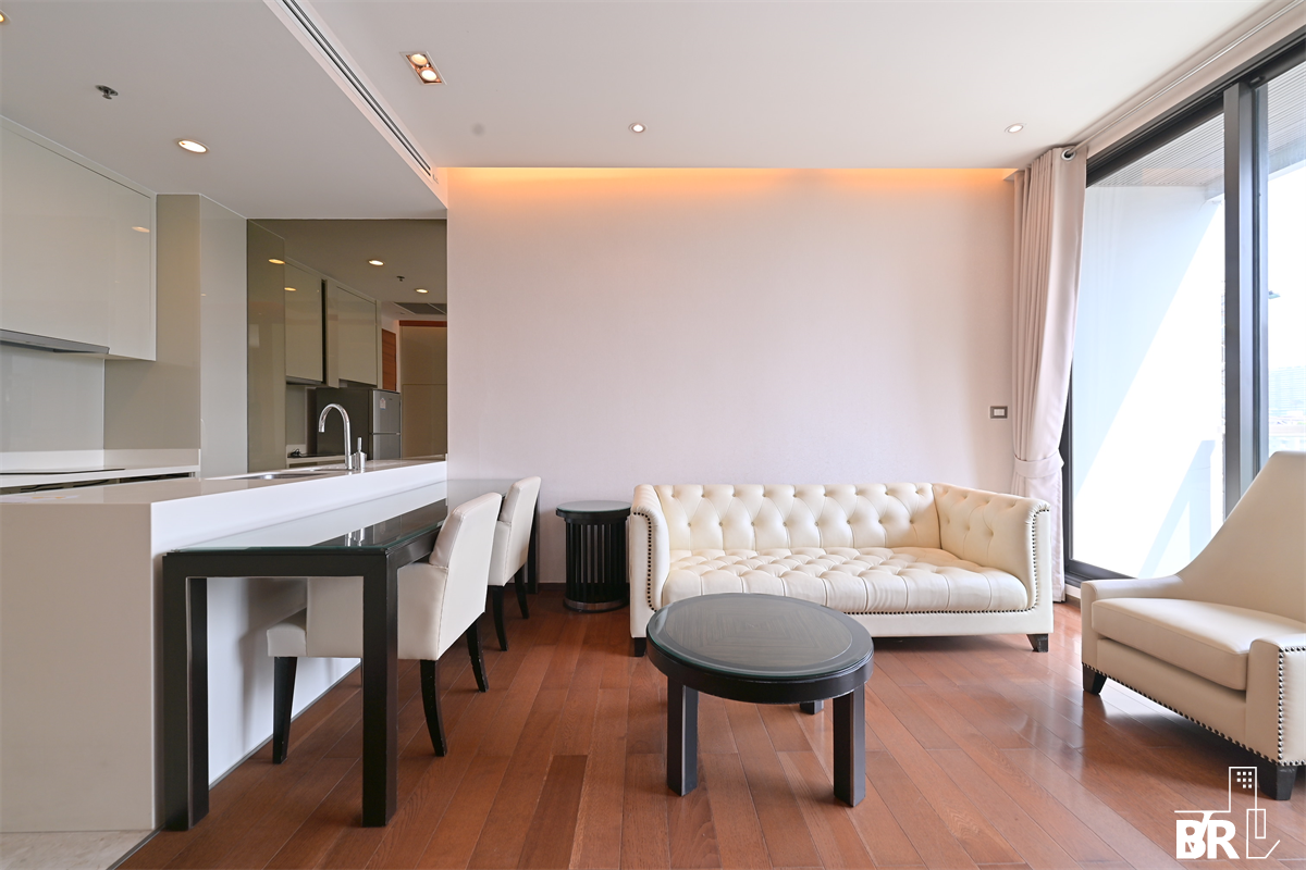 picture The Address Sukhumvit 28 near BTS Phrom Phong Special Unit, Great Value - 8/10