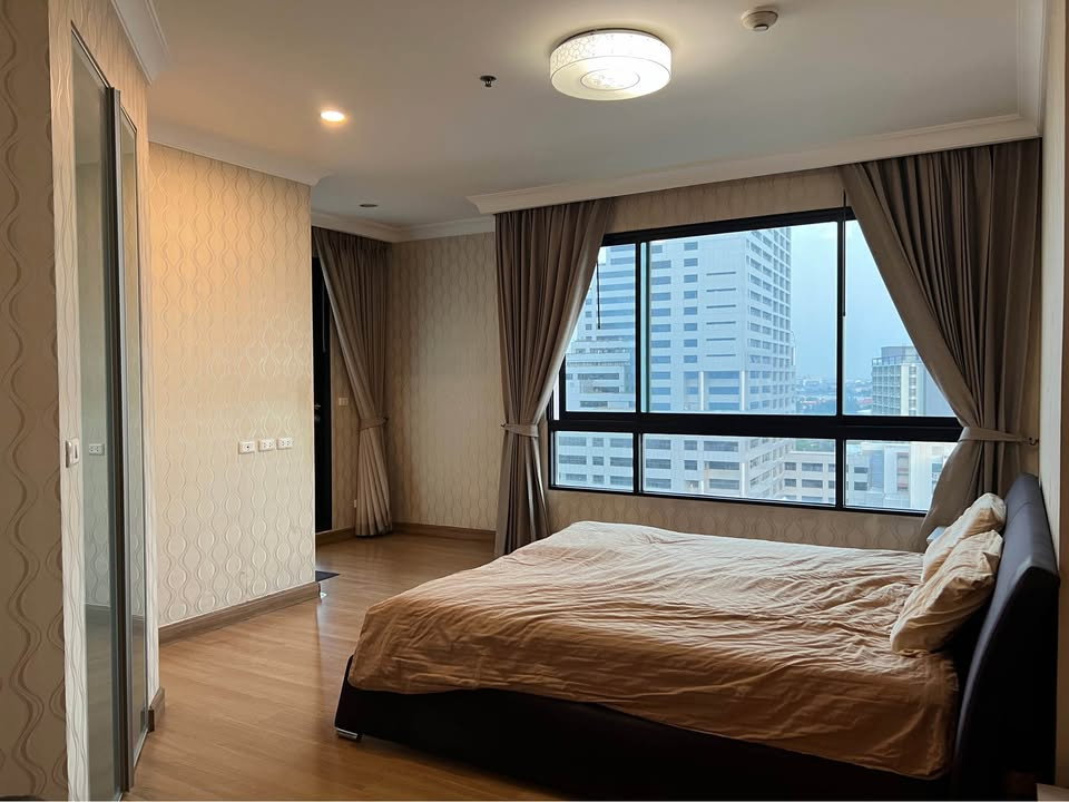 รูป ศุภาลัย คาซา ริวา 235.75 ตร.ม.  3 ห้องนอน (มีห้องน้ำในตัวทุกห้อง)  • 5 ห้องน้ำ - รูปที่ 2/17