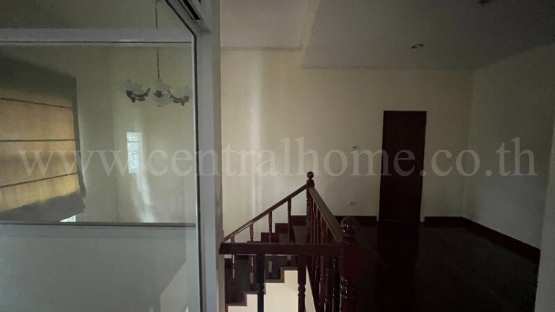 รูป บ้านเดี่ยว แกรนด์โฮม พหลโยธิน 48 พร้อมเรือนรับรอง สภาพดี หลังมุม - รูปที่ 24/36