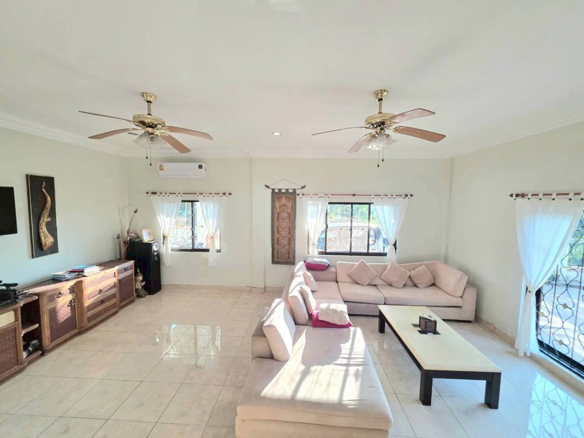 รูป ขายพูลวิลล่าวิวภูเขาล้อมรอบอากาสดี เขาชีจรรย์ - พัทยา  - รูปที่ 36/38