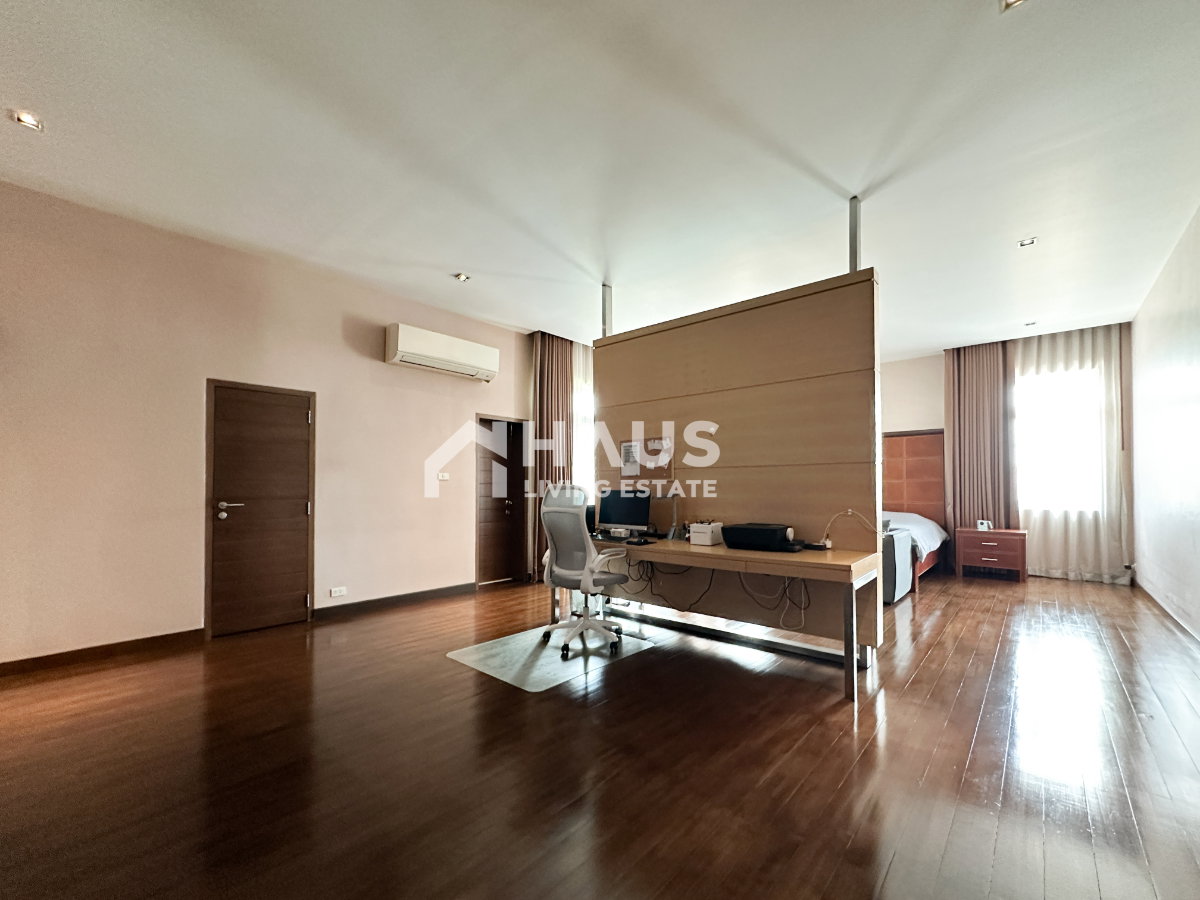 รูป ✨ มรดกแห่งความภูมิใจ! คฤหาสน์ทายาท สภาพดีเยี่ยม (วิวหน้าบ้านเปิดโล่ง) 🔥 ขายบ้านเดี่ยว คฤหาสน์ทายาท 🔥 / 4 ห้องนอน #HCWT012 - รูปที่ 11/38