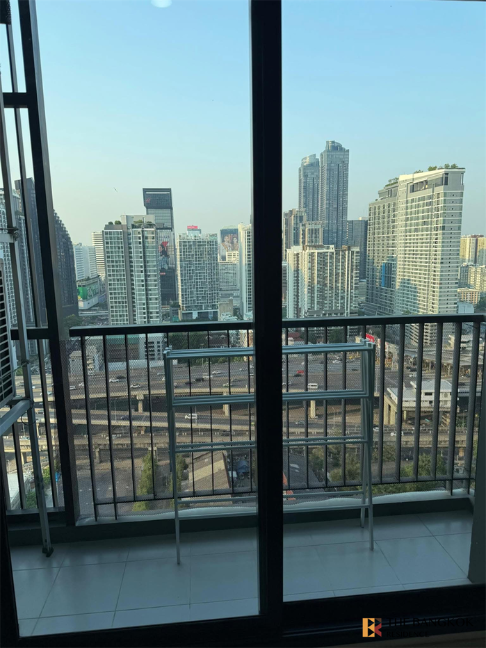 picture Life Asoke Book before anyone else near MRT Phetchaburi Station - 1/10