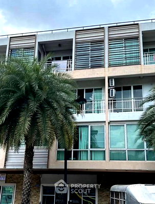 Condos for rent : 4-BR Condo at Supalai Prima Riva Rama 3 - Narathiwas in Chong Nonsi (ID 2820520)