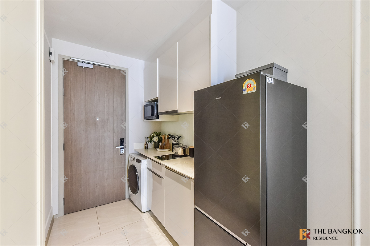 picture Ashton Silom near BTS Chong Nonsi Move-in Ready, Just Bring Your Stuff - 4/10