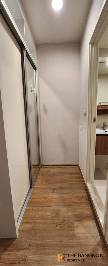picture Comfortable and Ready to Move-in Fuse Chan-Sathorn - 7/10