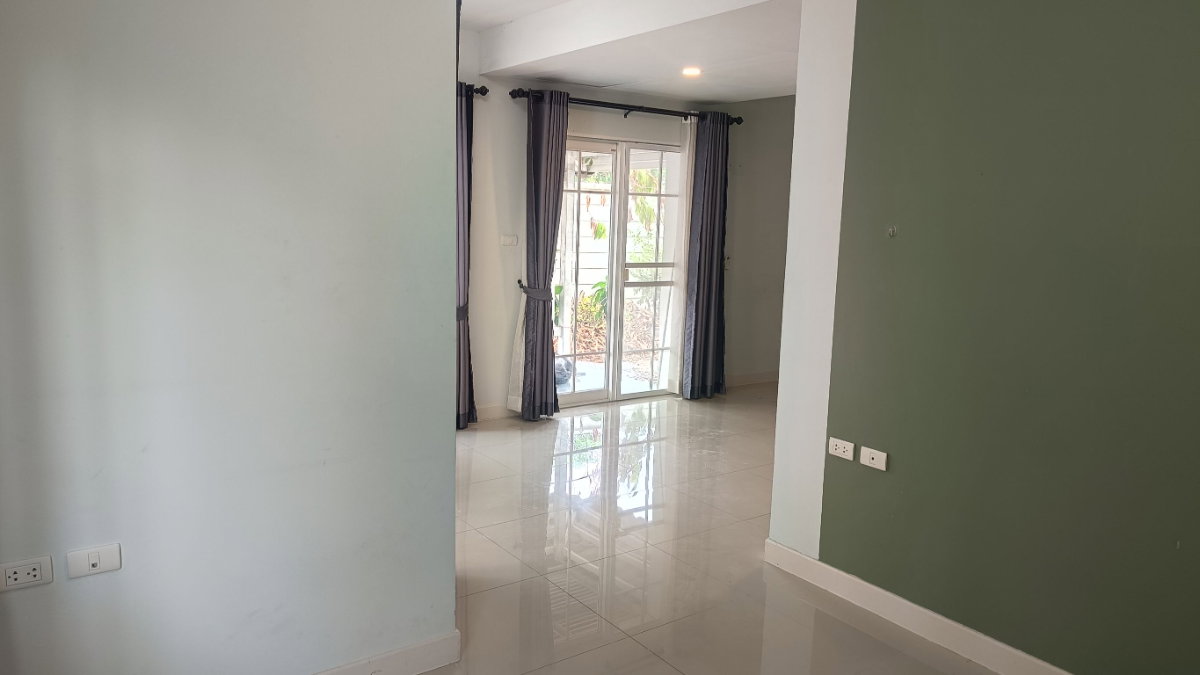 รูป ให้เช่า ทาวน์โฮม หลังริม  มบ. อารียา เดอะวิลเลจ กาญจนาภิเษก ราชพฤกษ์ เฟส 2 / 50 ว 3 นอน 2 น้ำ แอร์ 5 ตัว เลี้ยงสัตว์ได้   15,000/ เดือน - รูปที่ 7/15