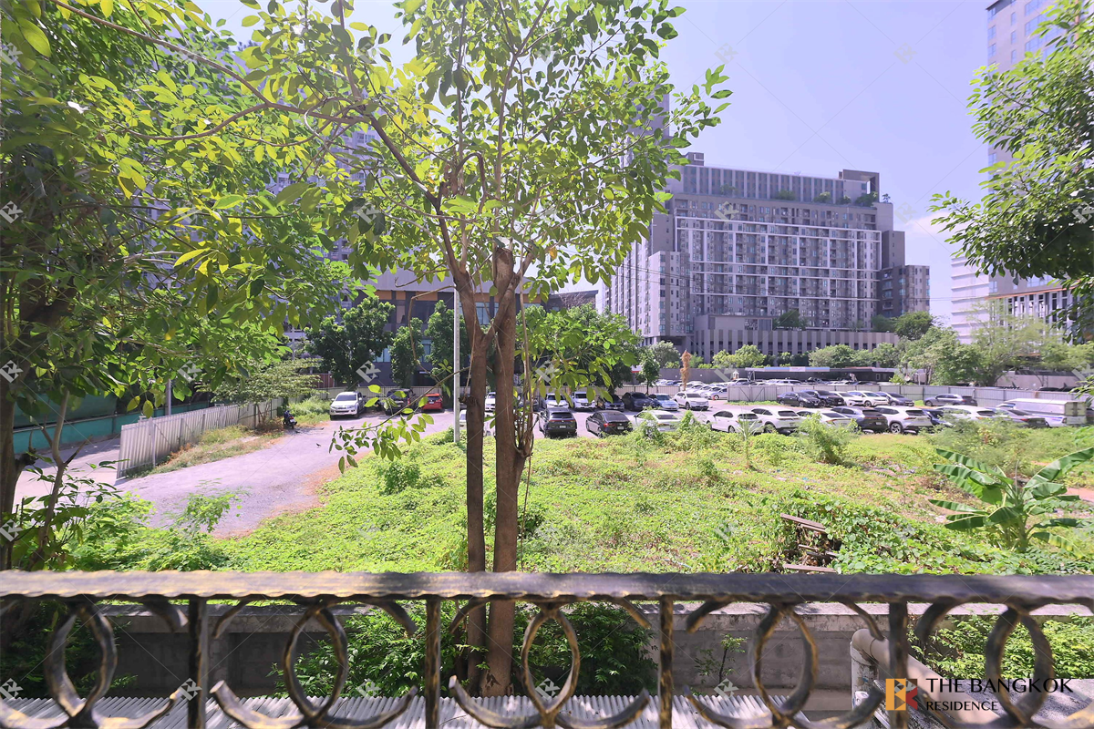 picture Amaranta Residence near MRT Huai Khwang Station Special Unit, Great Value - 1/10