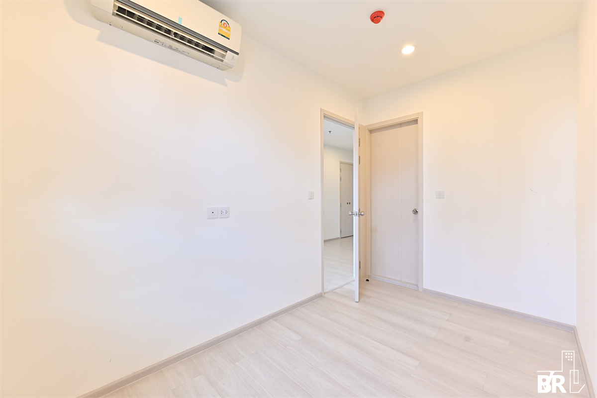 รูป ไลฟ์ อโศก ใกล้ MRT สถานีเพชรบุรี ห้องว่าง พร้อมเข้าอยู่ - รูปที่ 3/10