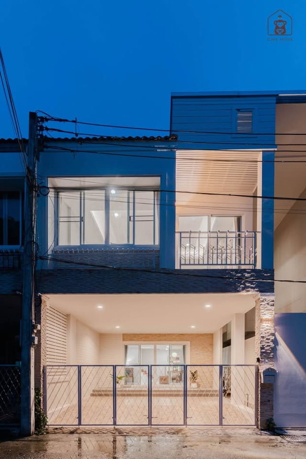 picture For Rent: Semi-Detached House near Wing 41 (ID:613HR) - 1/21