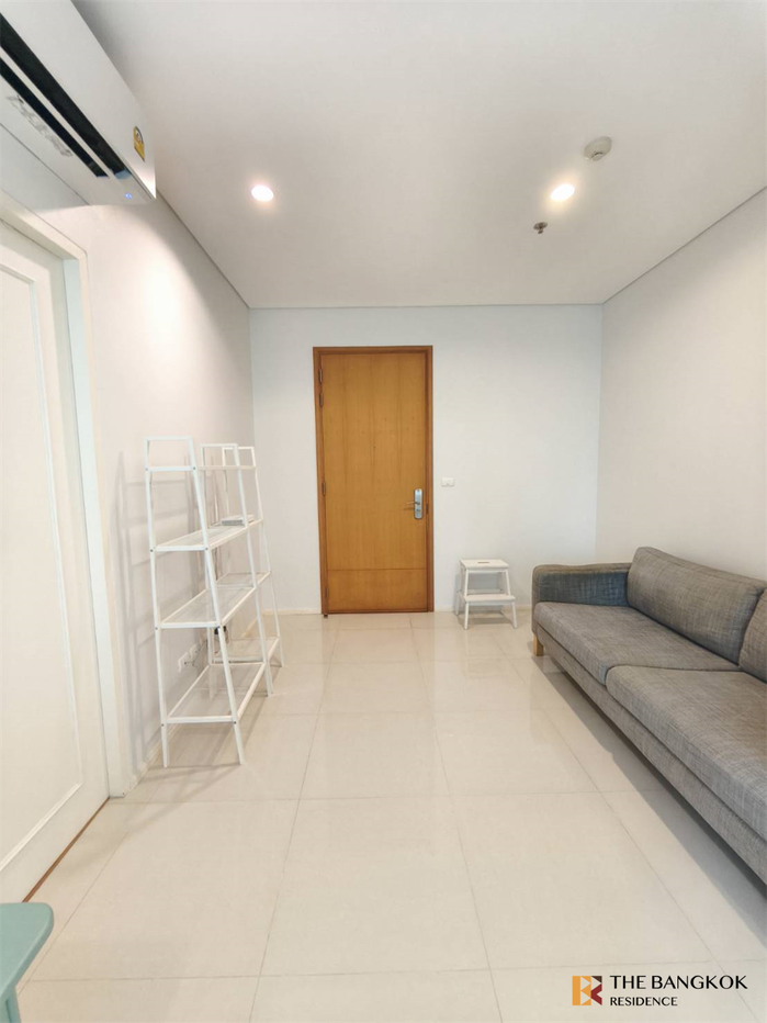 picture Villa Asoke Easy Travel, Fully Utilized Space near MRT Phetchaburi Station - 8/10