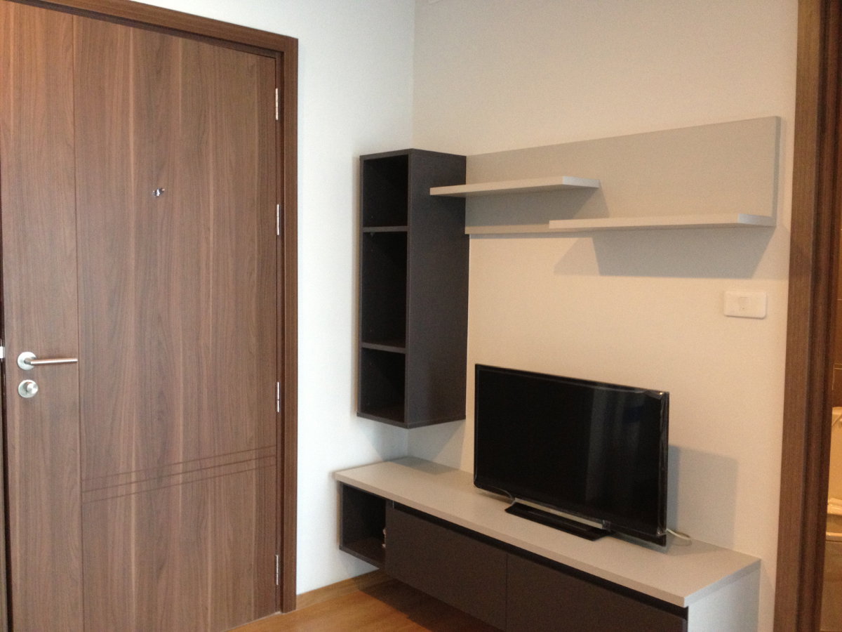 รูป คอนโด The Base สุขุมวิท 77 1ห้องนอน เฟอร์นิเจอร์ครบ พร้อมเข้าอยู่ - รูปที่ 2/12