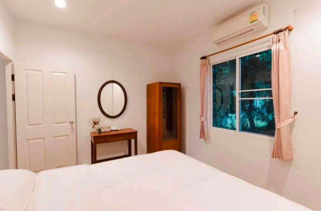 รูป บ้านแฝดให้เช่า 2 ชั้น 3 ห้องนอน 3 ห้องน้ำ ใจกลางเมืองเชียงใหม่ ใกล้มหาวิทยาลัยเชียงใหม่ (R1078) T.0946511456 - รูปที่ 9/12