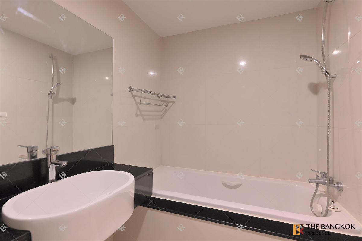 picture Le Cote Thonglor 8 Convenient Travel, Great Value per Square Meter - 7/10