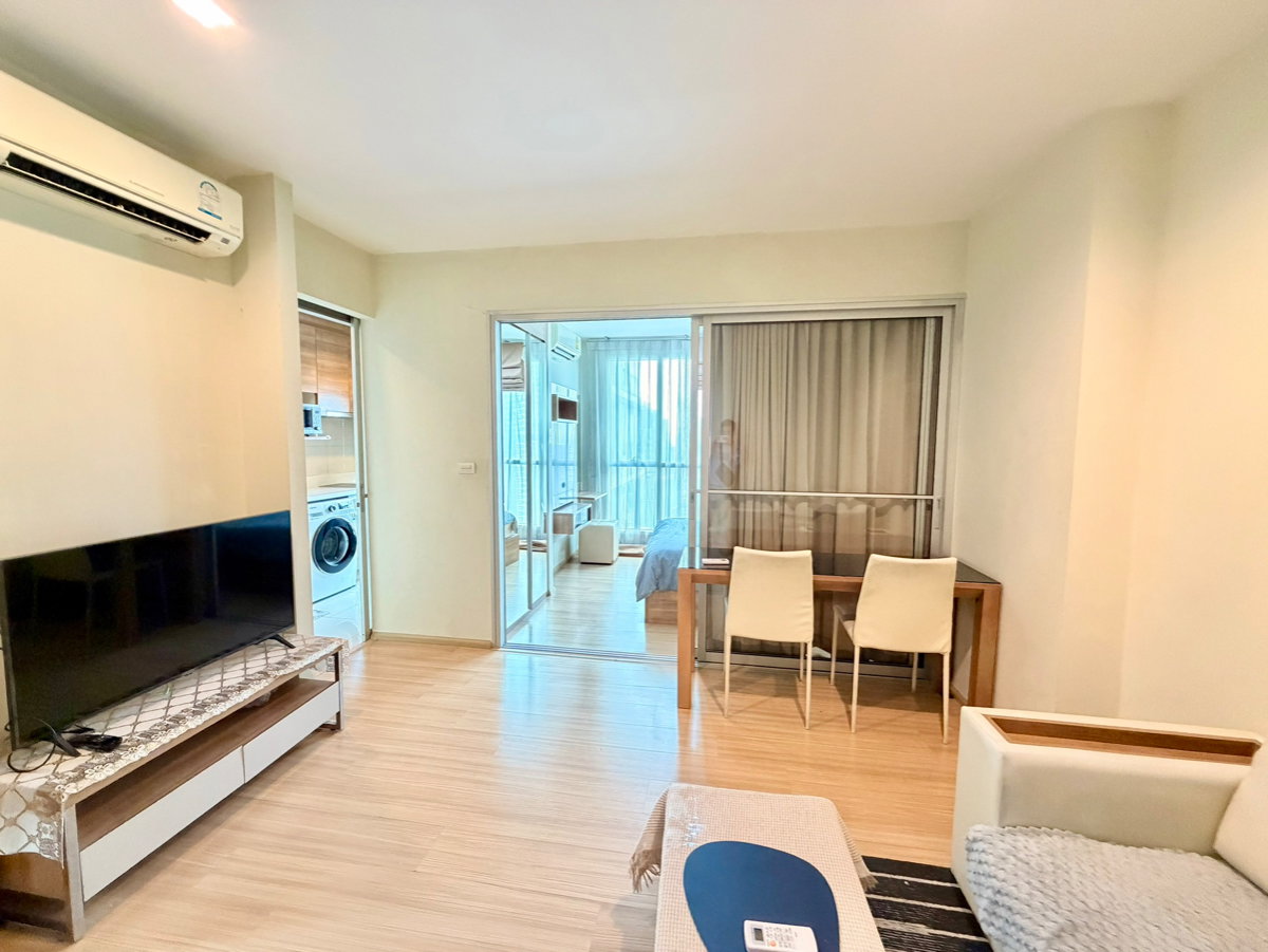 picture For Rent❗️" 𝐑𝐡𝐲𝐭𝐡𝐦 𝐑𝐚𝐭𝐜𝐡𝐚𝐝𝐚-𝐇𝐮𝐚𝐢𝐤𝐡𝐰𝐚𝐧𝐠 " 1 Bedroom 1 Bathroom Size 36 Sq.m. Near : MRT-Huaikhwang - 5/11