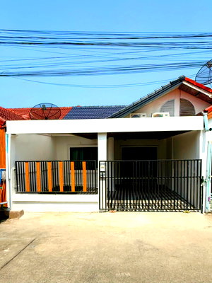 Townhouses for sale Chonburi : Townhouse in Soi Kao Talo Near Sukhumvit Pattaya 2beds 2baths newly renovated