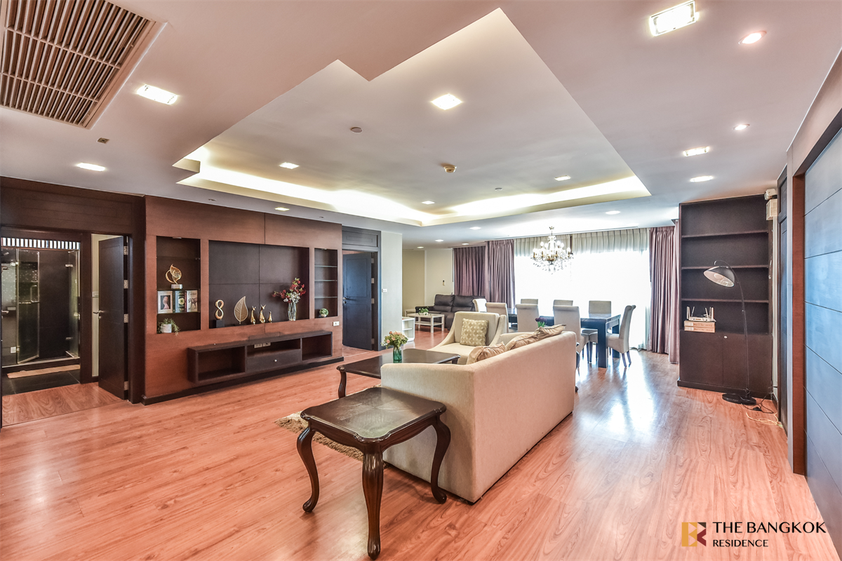picture Sathorn Garden  Condo with the Best Location - 7/10