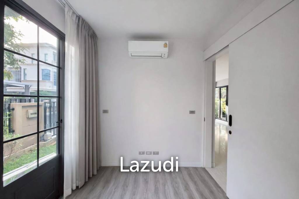 รูป 245.0 ตร.ม.  4 ห้องนอน  4 ห้องน้ำ ทาวน์เฮาส์สำหรับ ขายใน ดอกไม้ - รูปที่ 13/16