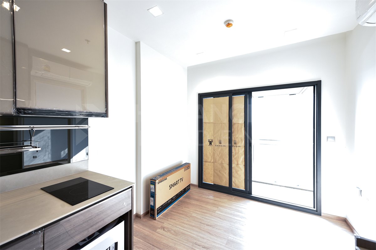 picture THE LINE Phahol - Pradipat Move-in Ready, Just Bring Your Stuff near BTS Sena Ruam - 3/9