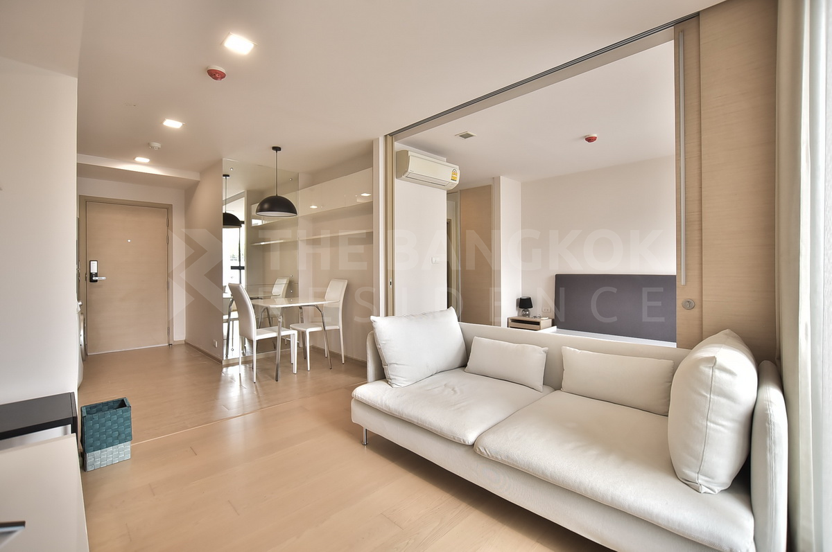 picture Liv@49  Special Unit, Quality Guaranteed by Top Brands - 7/10