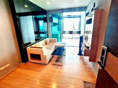 ขายคอนโด : 🎉 ขายคอนโด ริทึ่ม สาทร อาคาร N ชั้น 22 1 ห้องนอน ขนาด 45.00 ตรม ใกล้ สะพานตากสิน