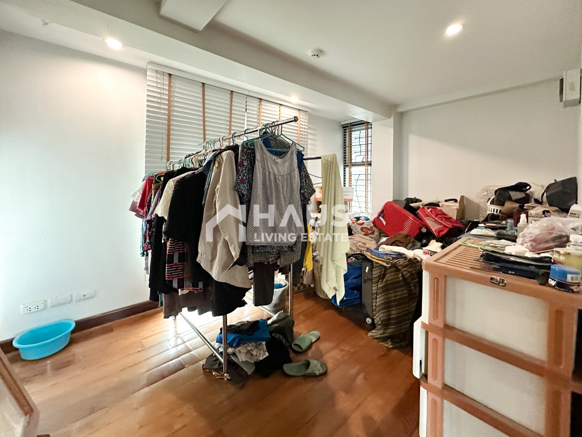 รูป 🔥 ขายบ้านเดี่ยว ซอย ประชาชื่น 12 🔥 / 5 ห้องนอน #HPCC037 - รูปที่ 23/50