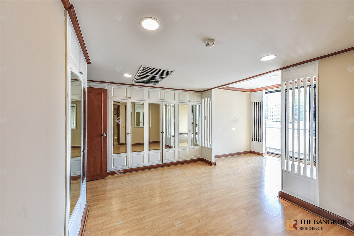 รูป ยูนิต Luxury หรูหราแบบไม่ต้องรอ สมคิด การ์เด้นท์ ใกล้ BTS สถานีเพลินจิต - รูปที่ 10/10
