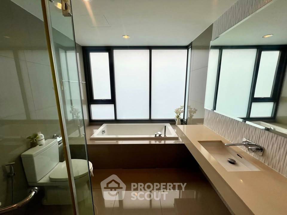 รูป คอนโด 2-ห้องนอน ที่ ริทึ่ม สุขุมวิท42 ใกล้ BTS เอกมัย (ID 2809817) - รูปที่ 8/10
