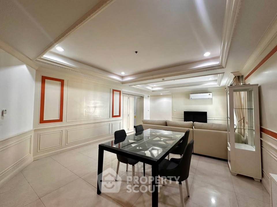 รูป คอนโด 3-ห้องนอน ที่ ลา วี ออง โรส เพลส คอนโดมิเนียม ใกล้ BTS ทองหล่อ (ID 2822031) - รูปที่ 2/14