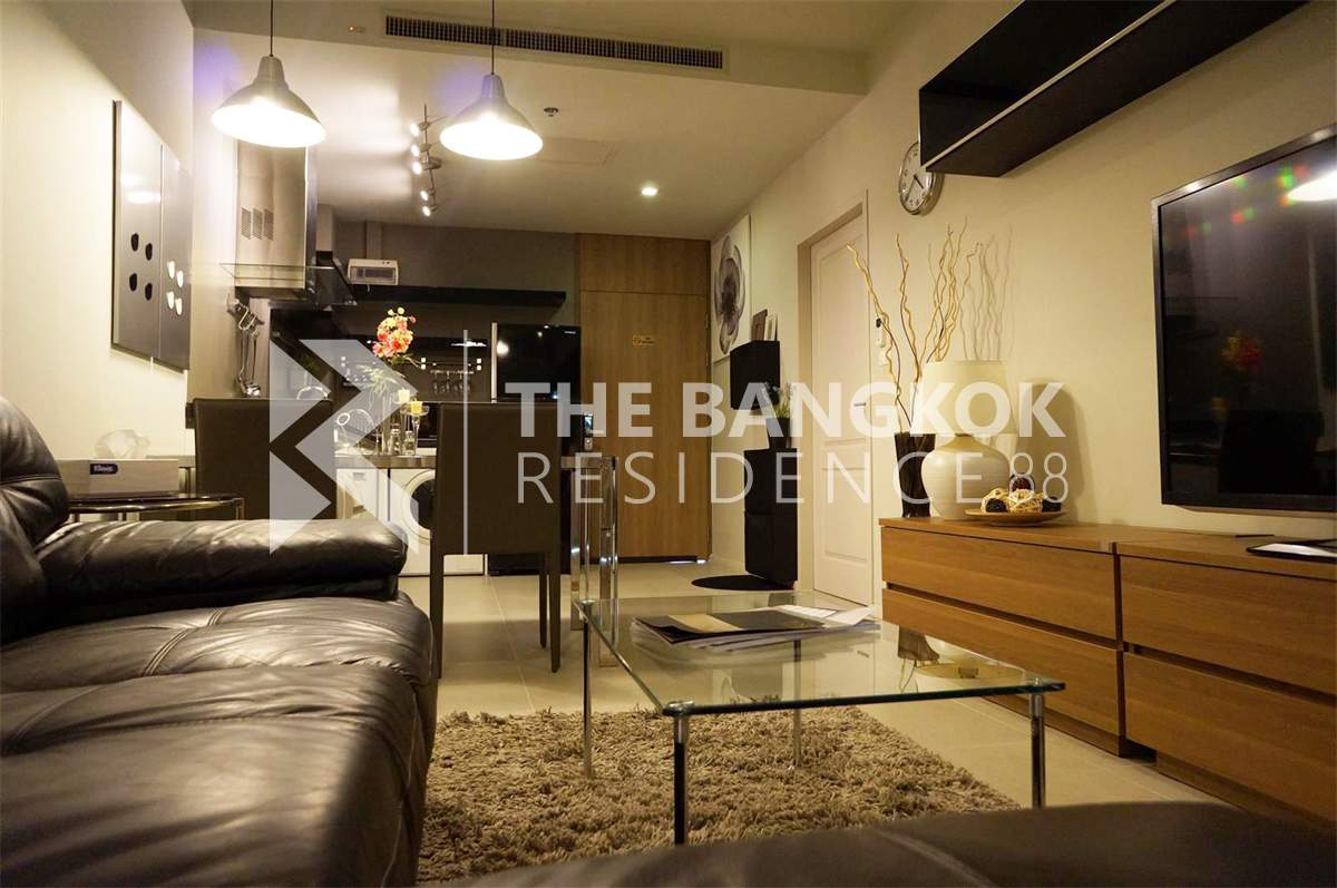 picture Noble Refine near BTS Phrom Phong Ready-to-move-in Condo - 1/9