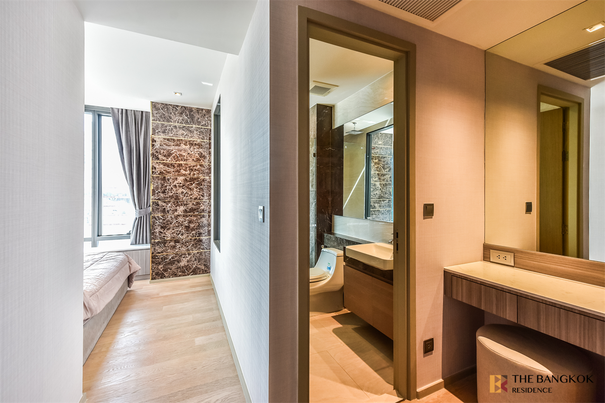 picture Ashton Silom Easy Travel, Fully Utilized Space near BTS Chong Nonsi - 8/10