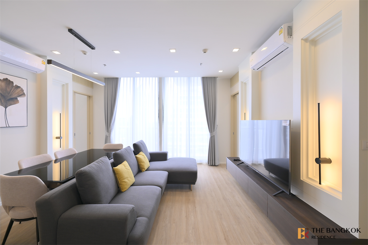 picture NOBLE STATE 39 Easy Travel, Fully Utilized Space near BTS Phrom Phong - 1/10