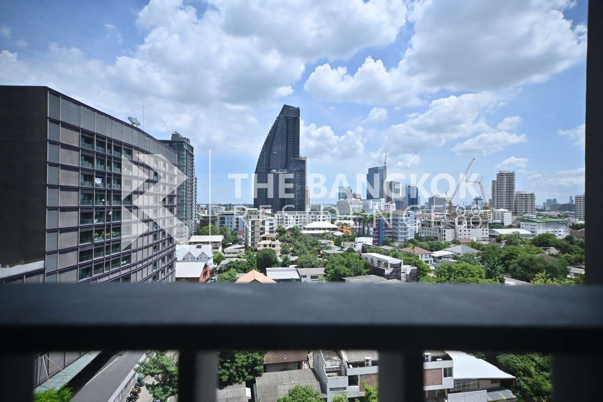 picture Keyne by Sansiri near BTS Thong Lo Price better than expected!! - 5/10